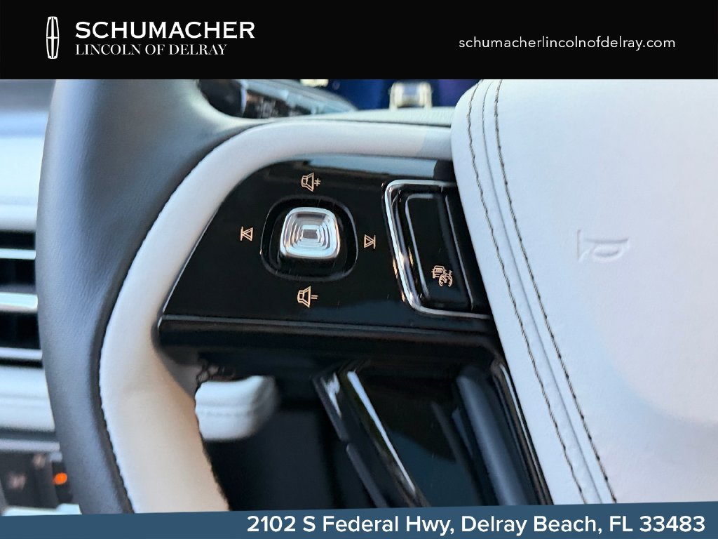 New 2026 Lincoln Aviator AWD image 20