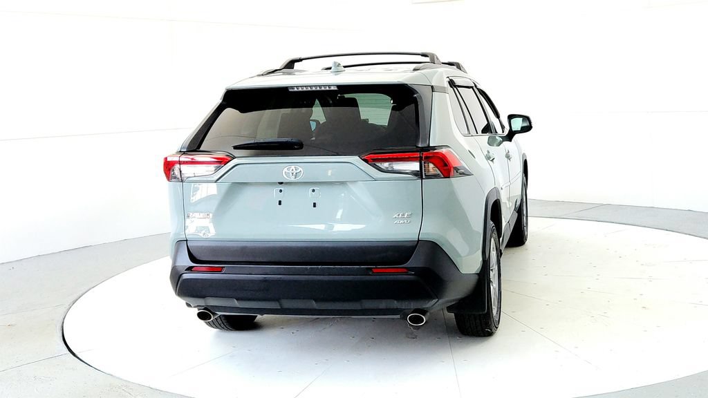 Used 2022 Toyota RAV4 XLE w/ Convenience Package AWD/4WD image 5