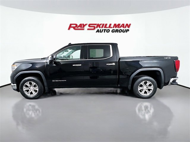 Used 2025 GMC Sierra 1500 SLT image 4