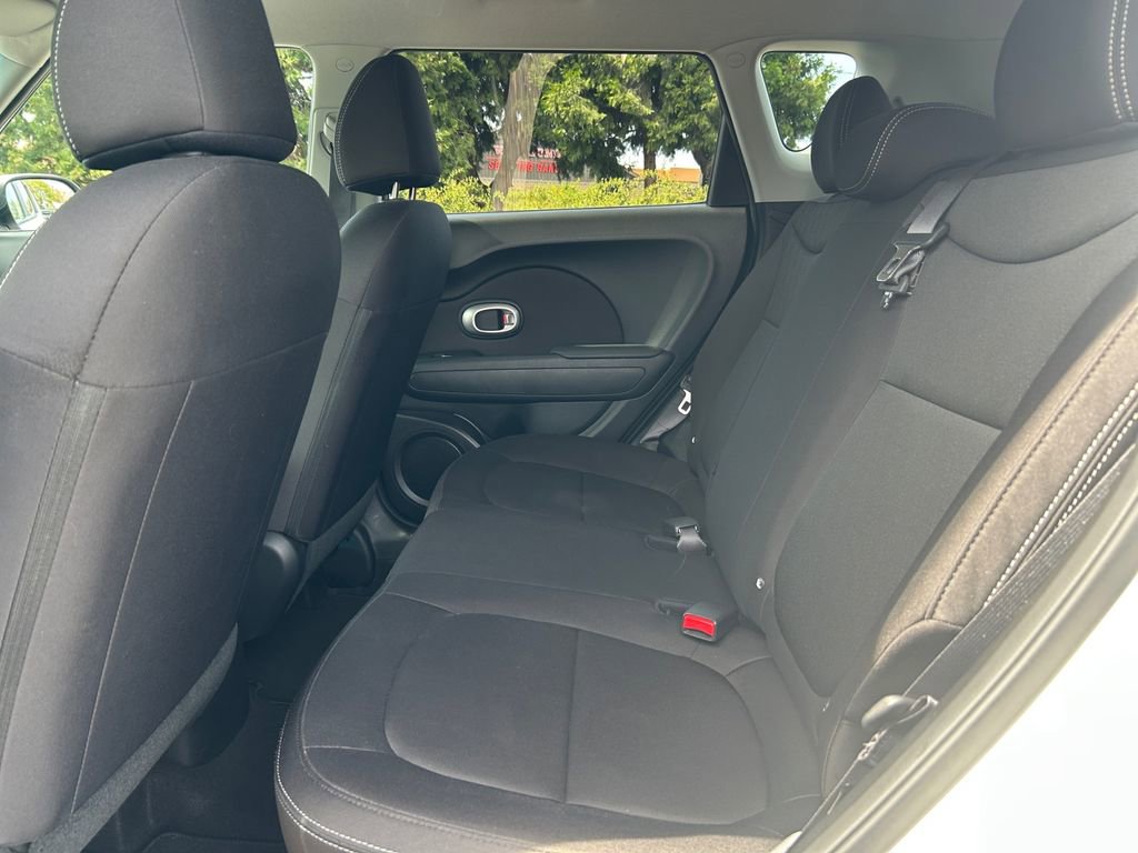 Used 2019 Kia Soul FWD image 34