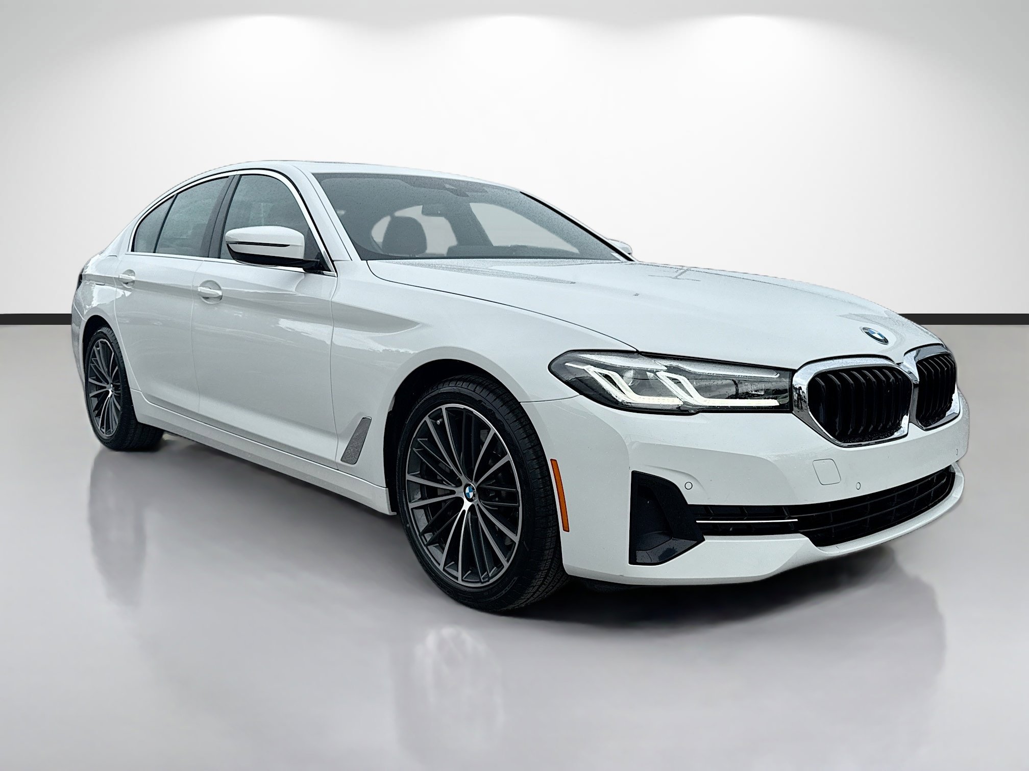 Used 2023 BMW 530i w/ Premium Package RWD image 1