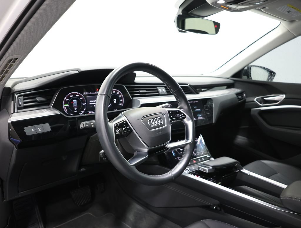 Used 2021 Audi e-tron Premium w/ Convenience Plus Package AWD/4WD image 15