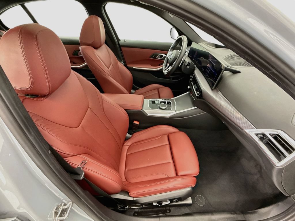 Used 2026 BMW 330i Sedan w/ M Sport Package RWD image 19