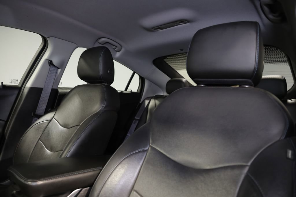 Used 2017 Chevrolet Volt Premier w/ Driver Confidence II Package image 14