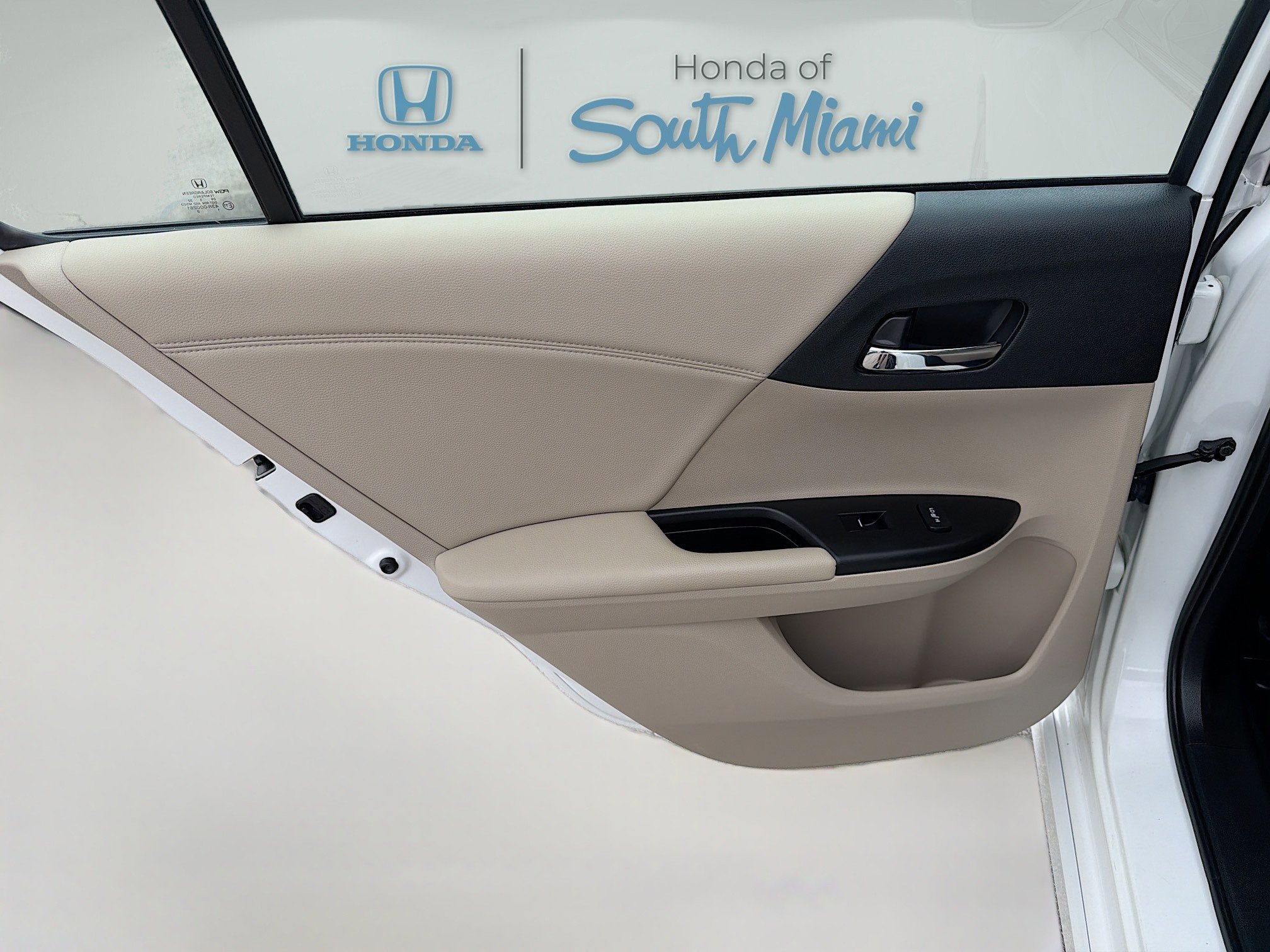 Used 2016 Honda Accord Touring image 26