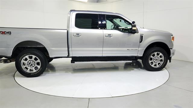 Used 2020 Ford F350 Lariat w/ Lariat Ultimate Package image 9