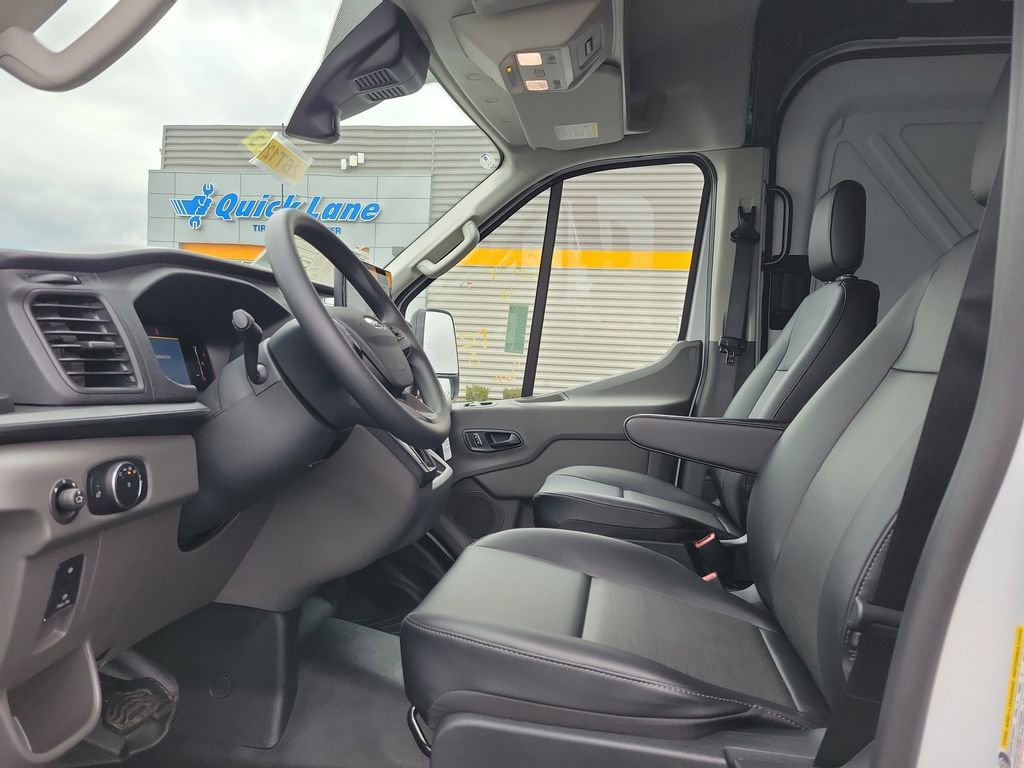 New 2026 Ford Transit 250 148 Medium Roof image 17