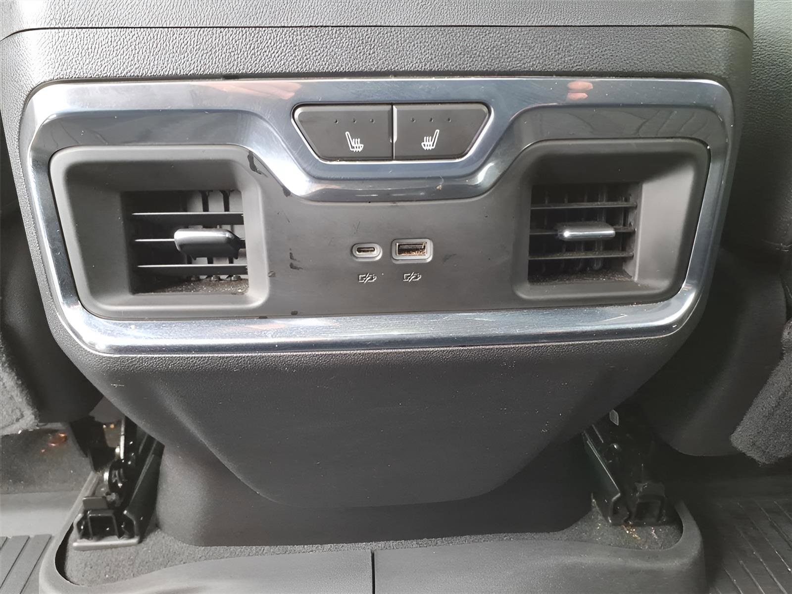 Used 2022 Chevrolet Silverado 1500 LTZ w/ LTZ Premium Package image 14