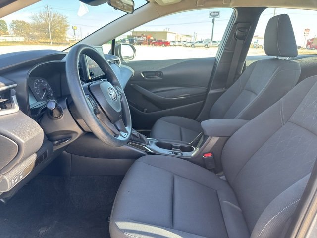 Used 2023 Toyota Corolla LE image 2