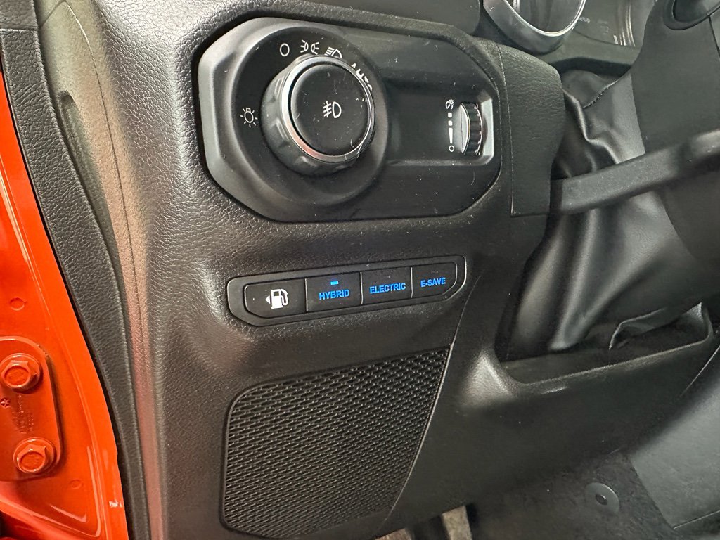 Used 2023 Jeep Wrangler Unlimited w/ Cold Weather Group image 33