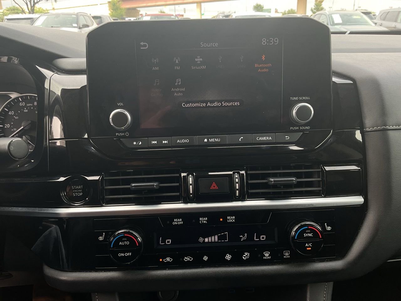 Used 2025 Nissan Pathfinder SV FWD image 26