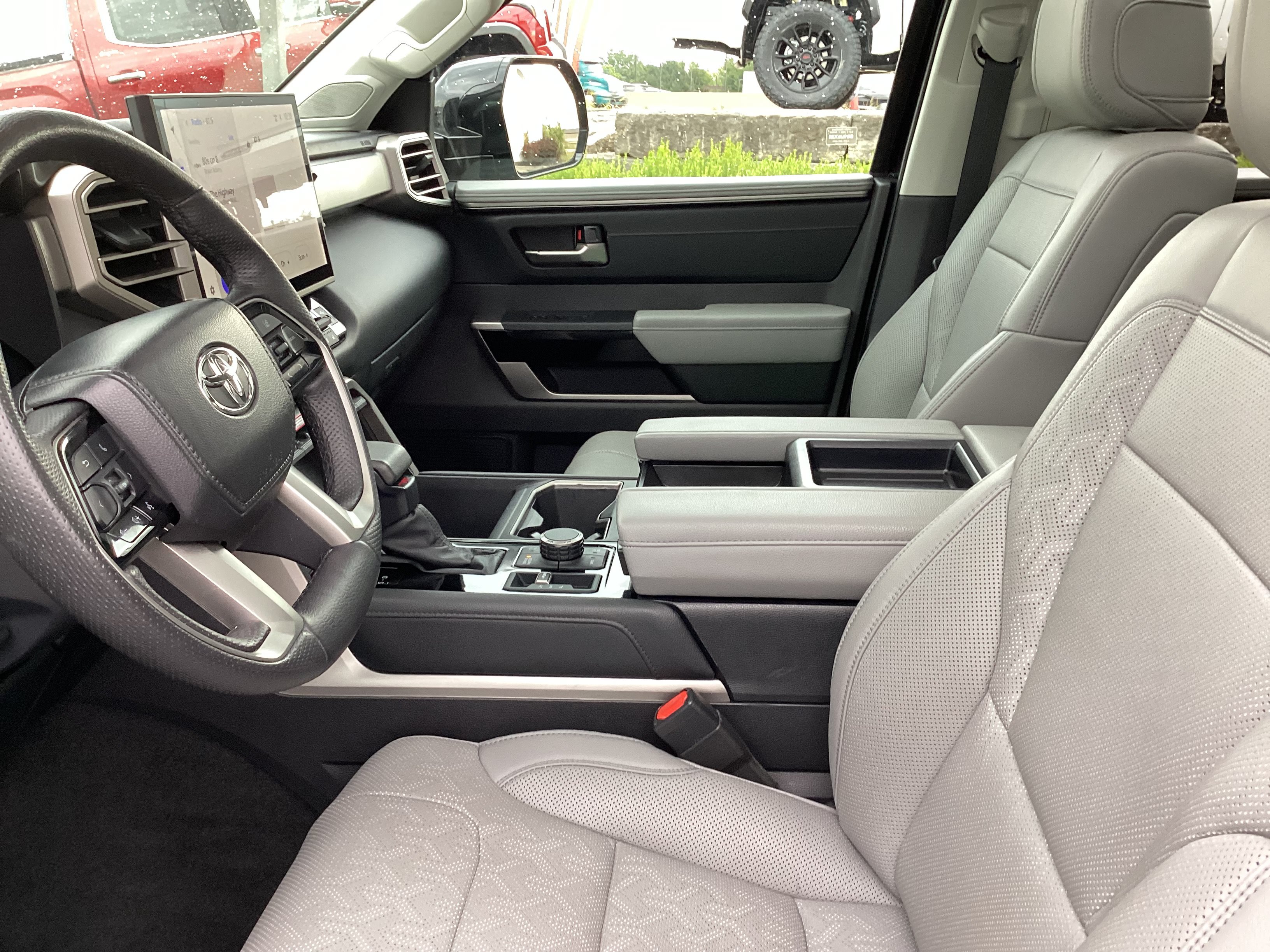 Used 2024 Toyota Tundra Limited w/ TRD Off-Road Package AWD/4WD image 8