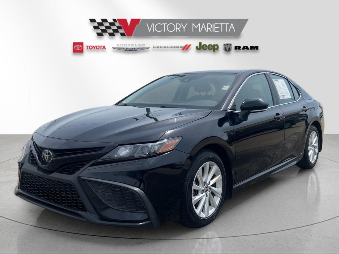 Used 2024 Toyota Camry SE