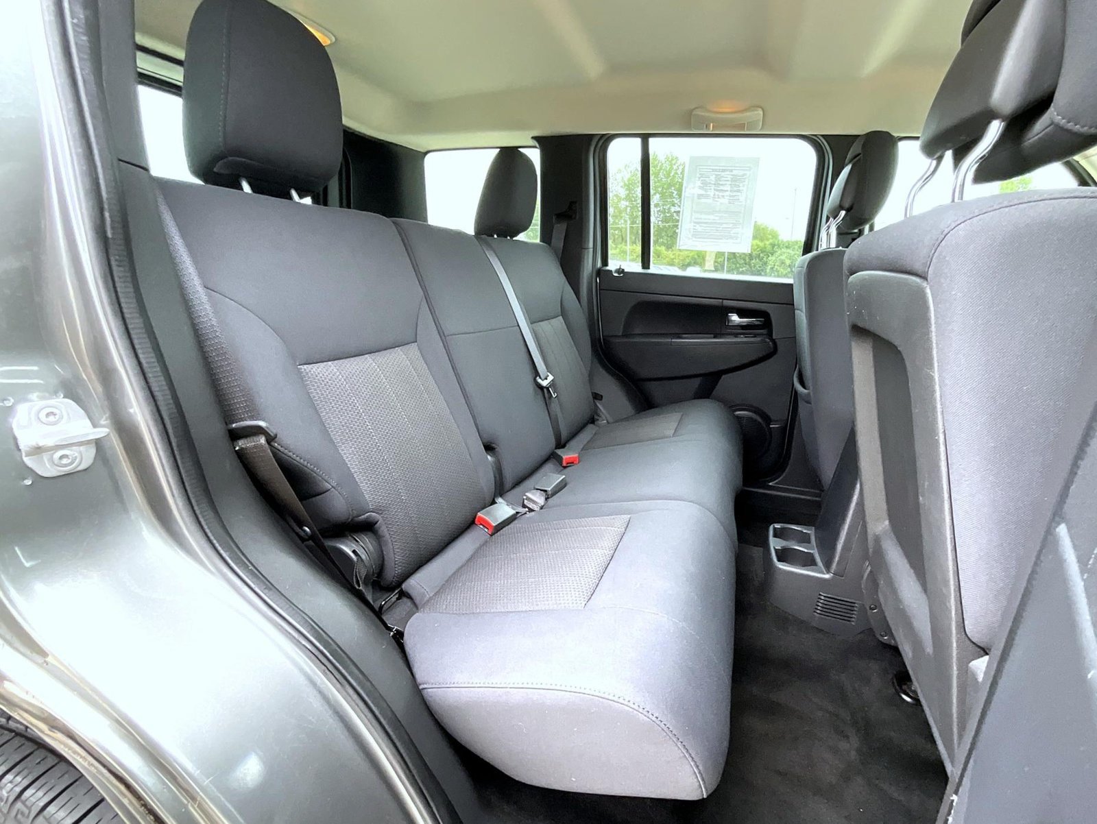 Used 2012 Jeep Liberty Sport AWD/4WD image 20
