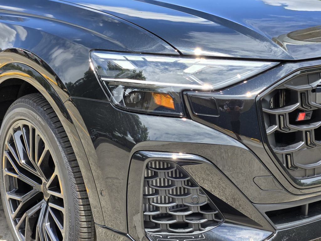 New 2026 Audi SQ8 Premium Plus AWD/4WD image 12