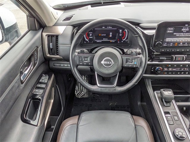 Used 2025 Nissan Pathfinder Platinum w/ Cargo Package image 18