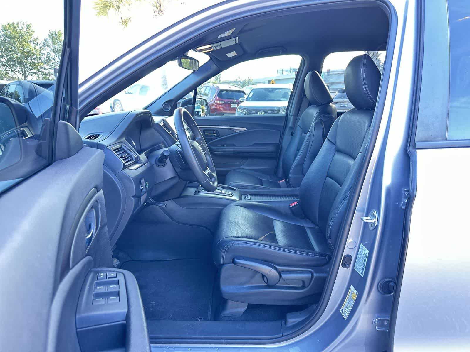 Used 2021 Honda Passport Sport image 2
