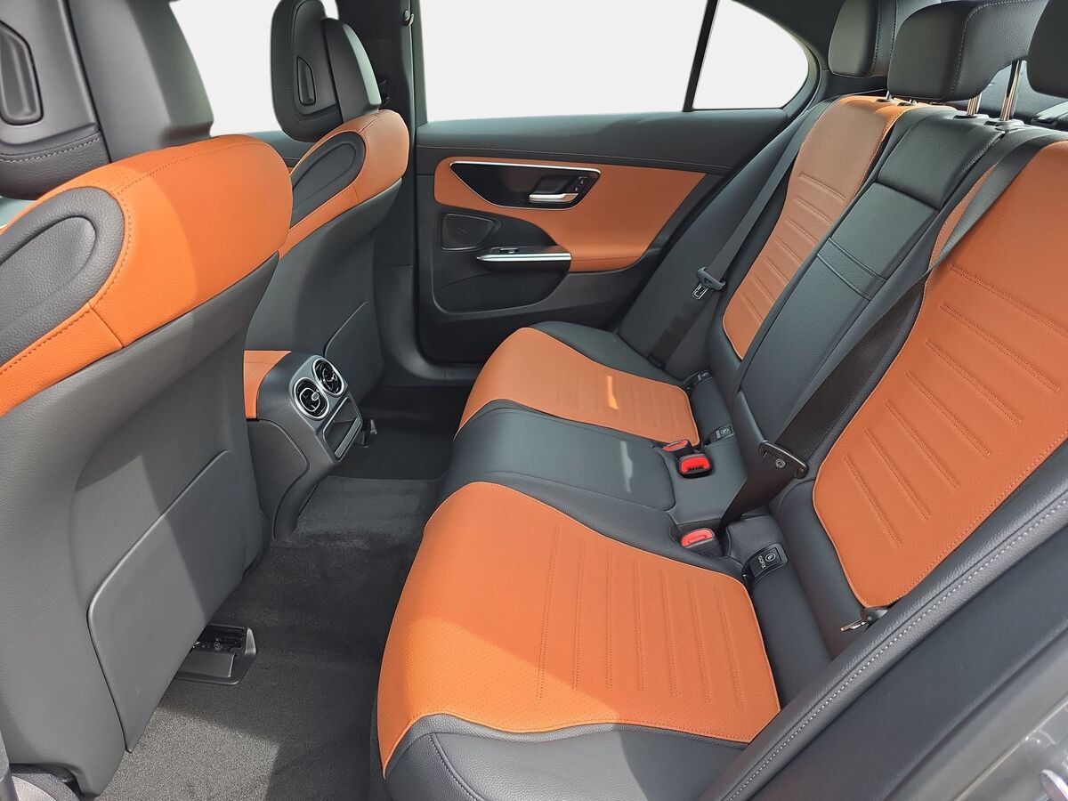 New 2026 Mercedes-Benz C 300 4MATIC Sedan image 14