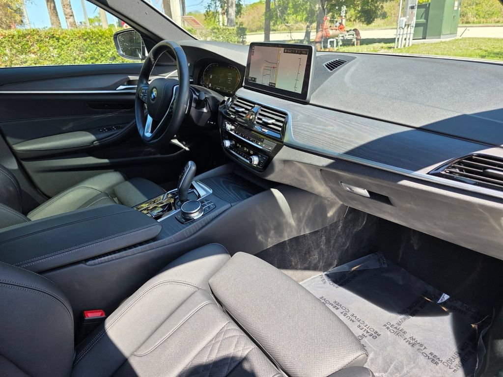 Used 2023 BMW 540i xDrive w/ Convenience Package AWD/4WD image 9