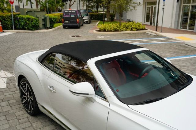 Used 2024 Bentley Continental GT V8 image 55