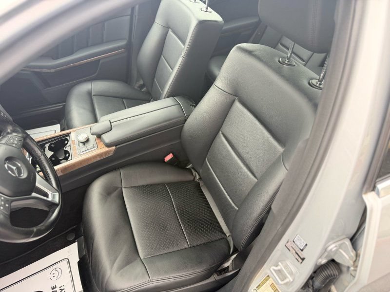 Used 2012 Mercedes-Benz E 350 4MATIC Sedan image 14