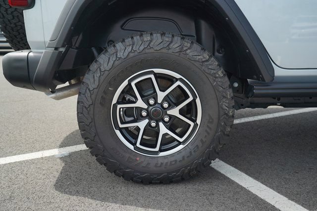 New 2024 Jeep Wrangler Unlimited Rubicon w/ Capability Package AWD/4WD image 38