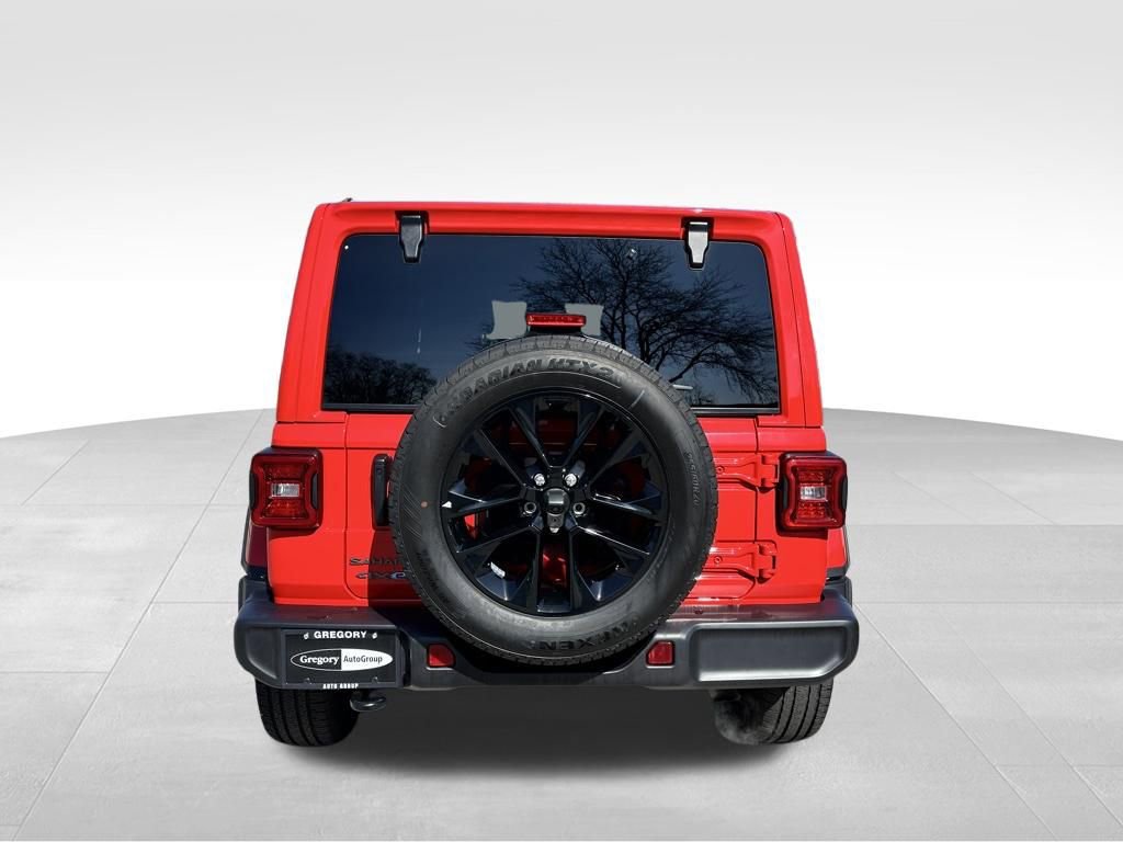 Used 2025 Jeep Wrangler Unlimited Sahara image 9