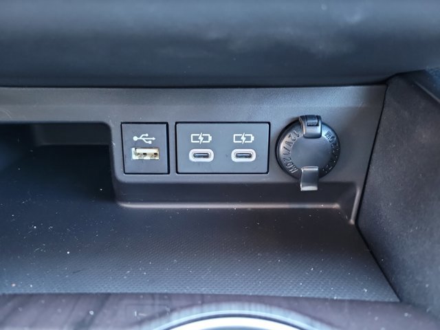 Used 2026 Toyota Highlander Limited image 15