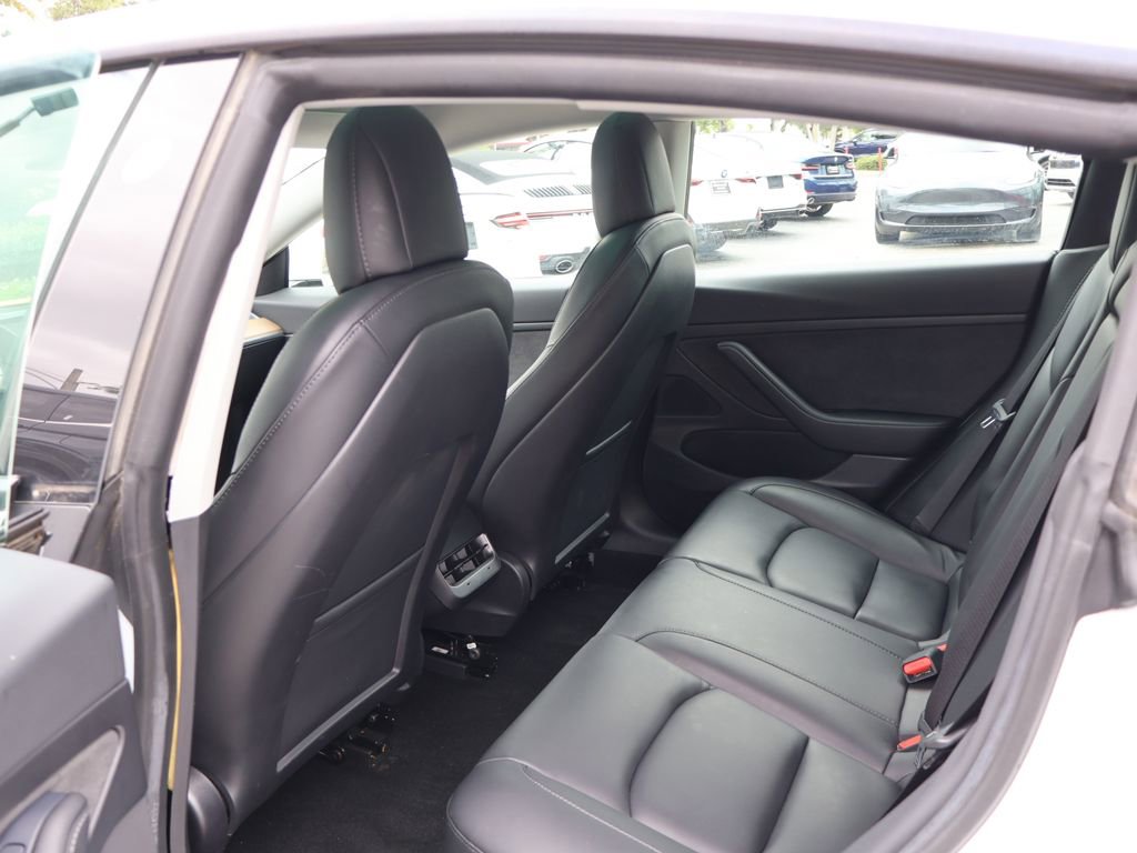 Used 2021 Tesla Model 3 Standard Range Plus RWD image 34