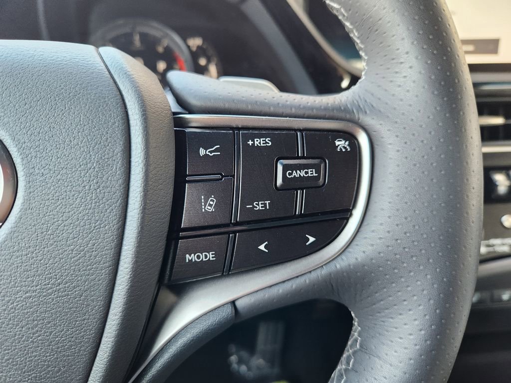 Certified 2023 Lexus ES 350 F Sport w/ Accessory Package (Z2) image 30