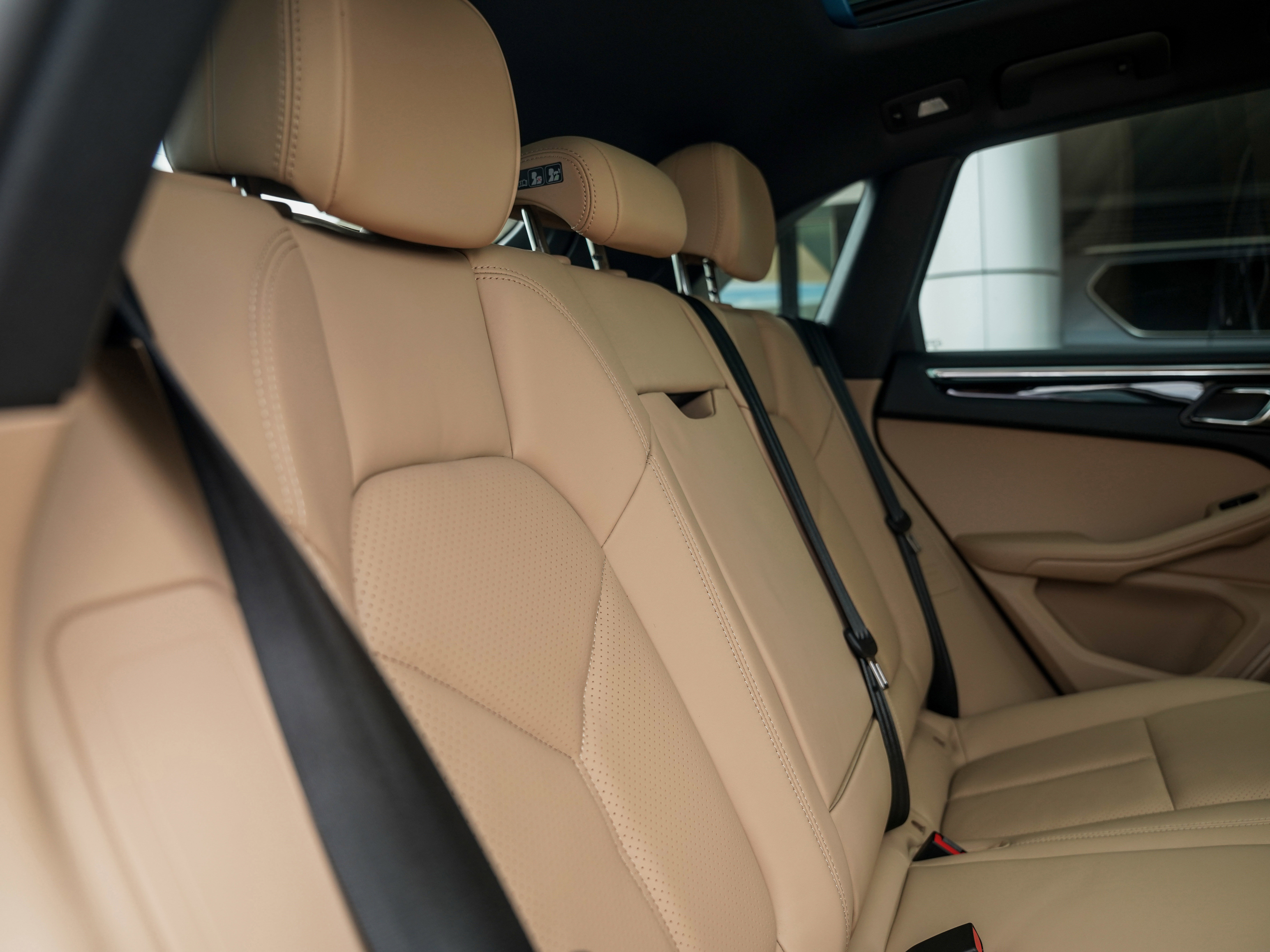 New 2026 Porsche Macan image 31