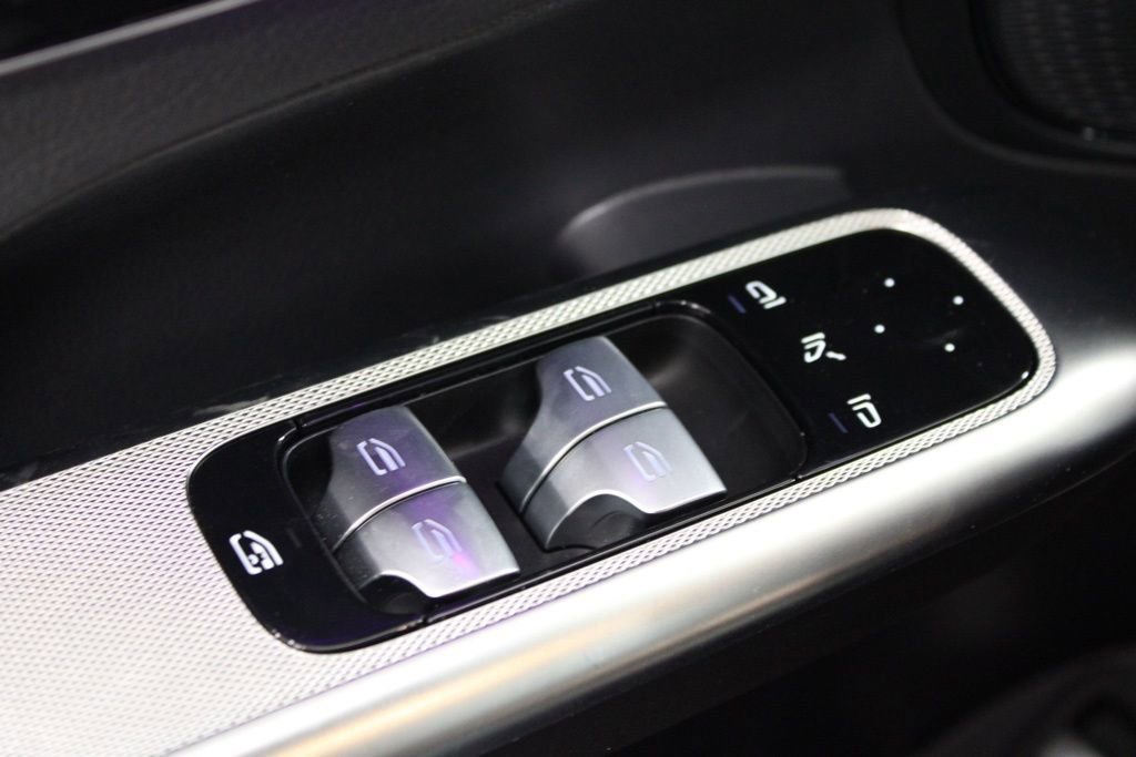 Certified 2026 Mercedes-Benz GLC 300 image 19