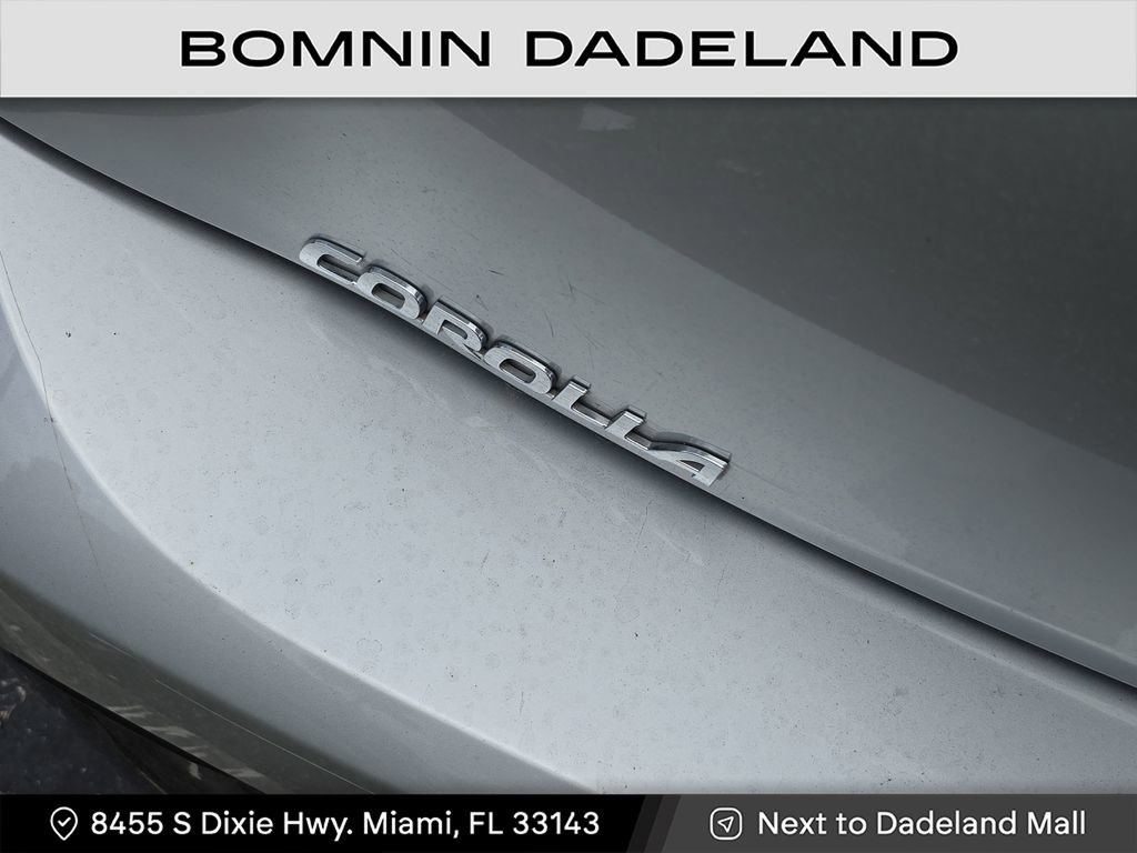 Used 2022 Toyota Corolla SE image 6