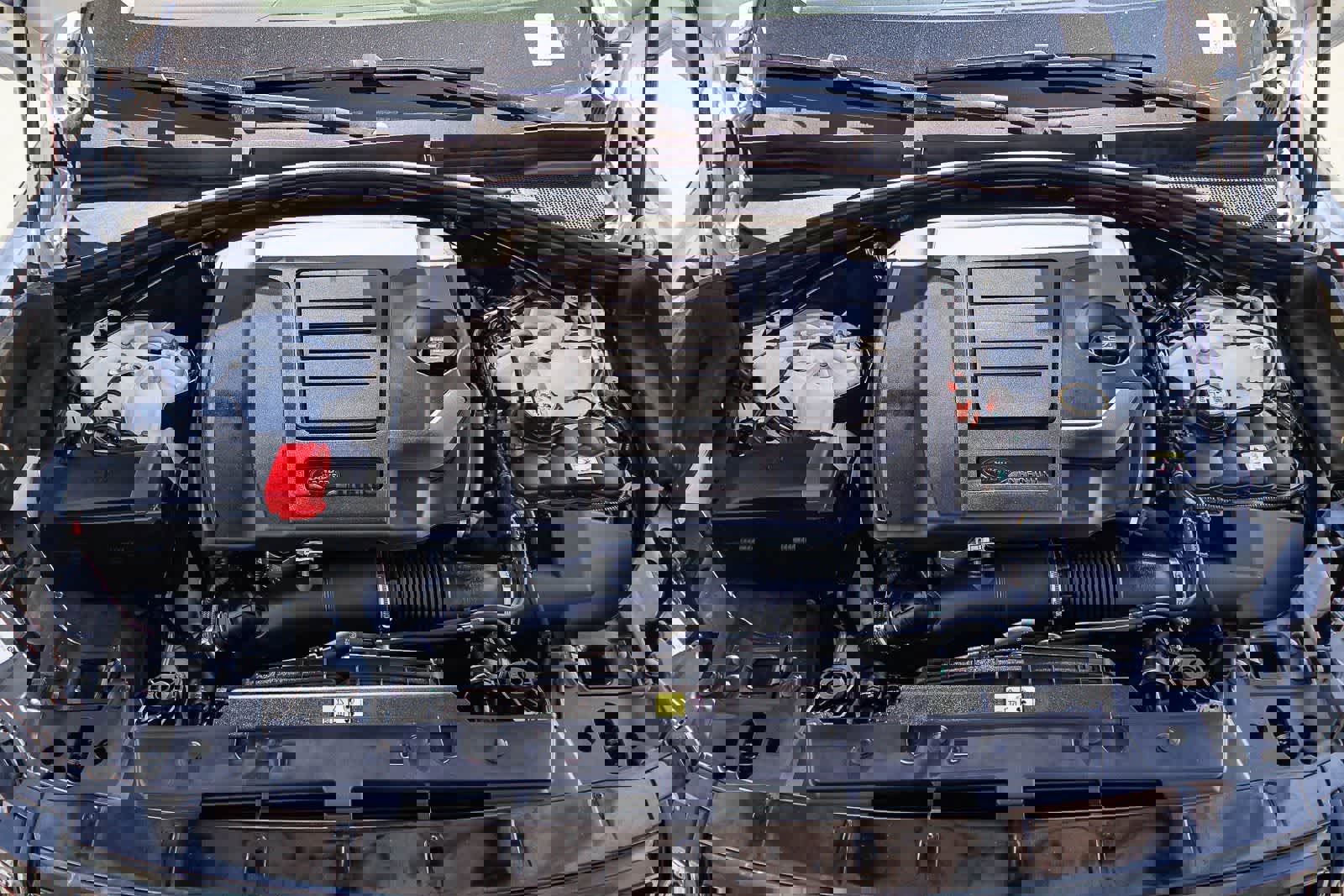 Used 2025 Land Rover Range Rover Velar Dynamic SE image 30