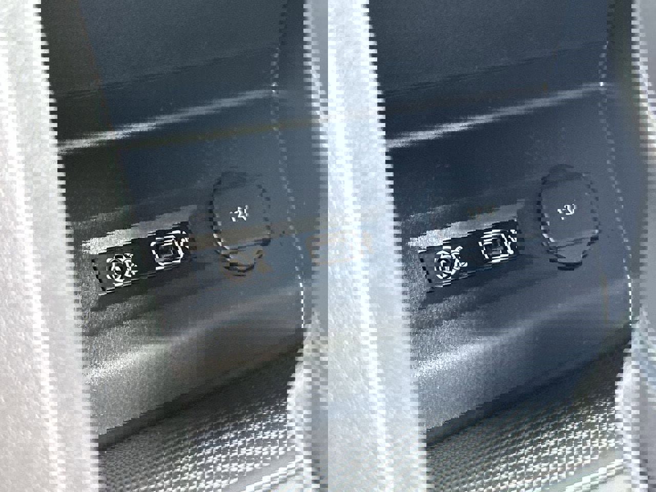 Used 2019 Volkswagen Atlas SE w/ Panoramic Sunroof Package FWD image 26