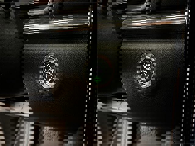 Used 2025 GMC Terrain Elevation w/ Elevation Premium Package image 17