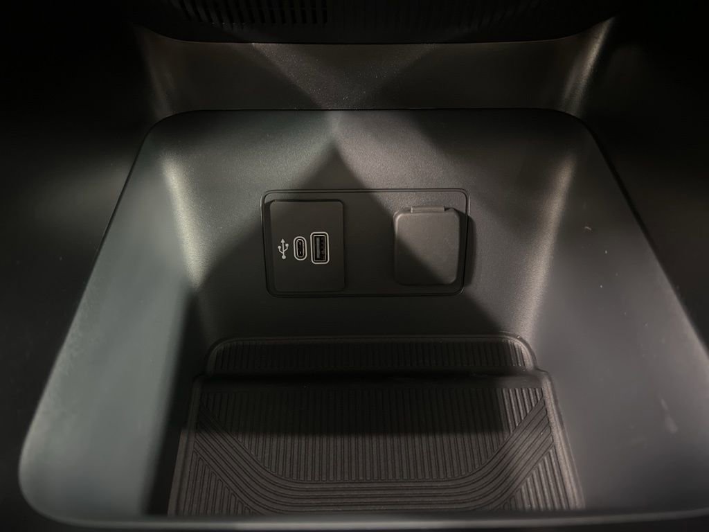 New 2026 Ford Explorer Active image 15