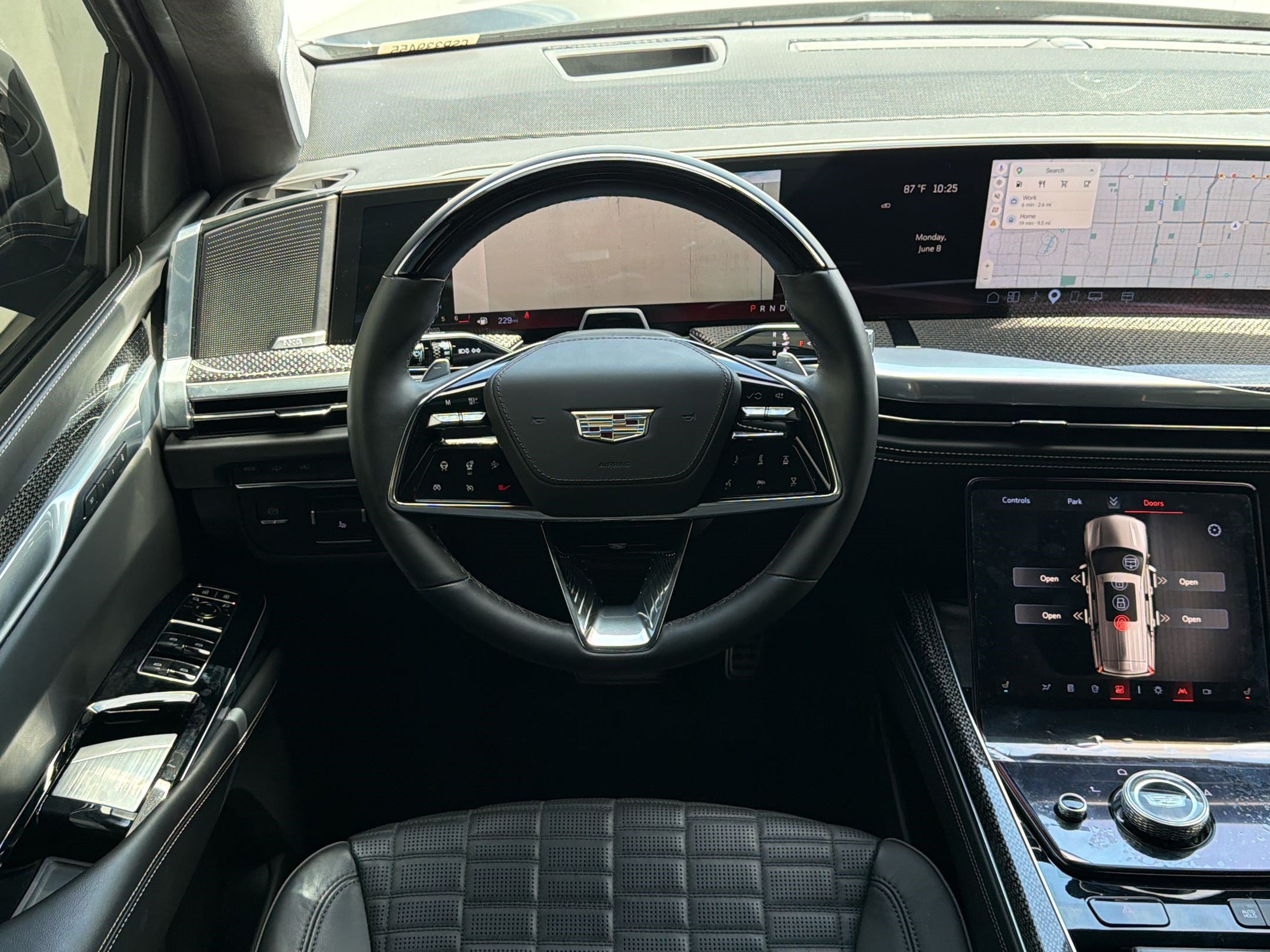 Certified 2025 Cadillac Escalade V w/ LPO, ONYX Package AWD/4WD image 27