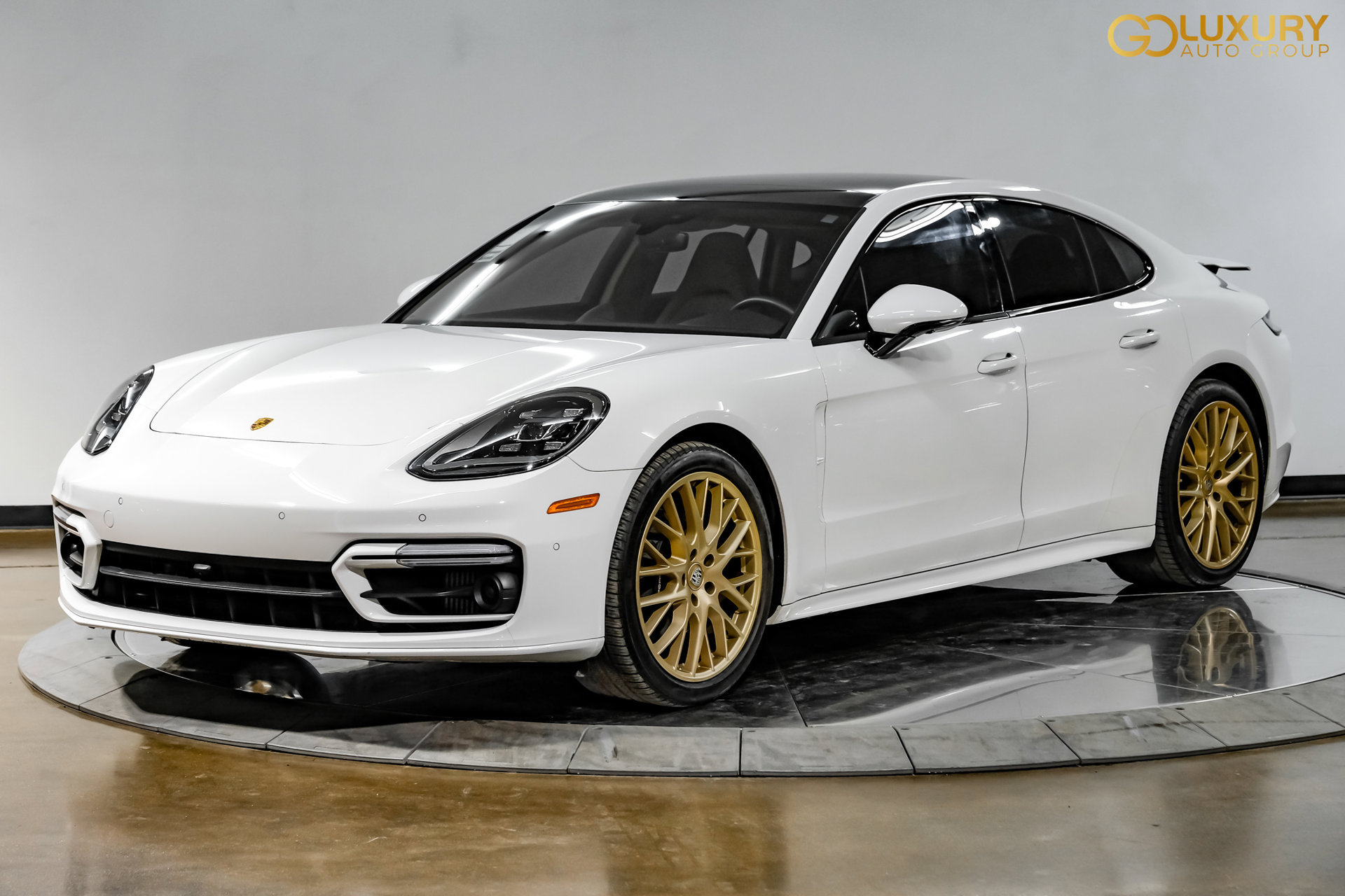 Used 2023 Porsche Panamera Platinum Edition w/ Sportdesign Package RWD image 8
