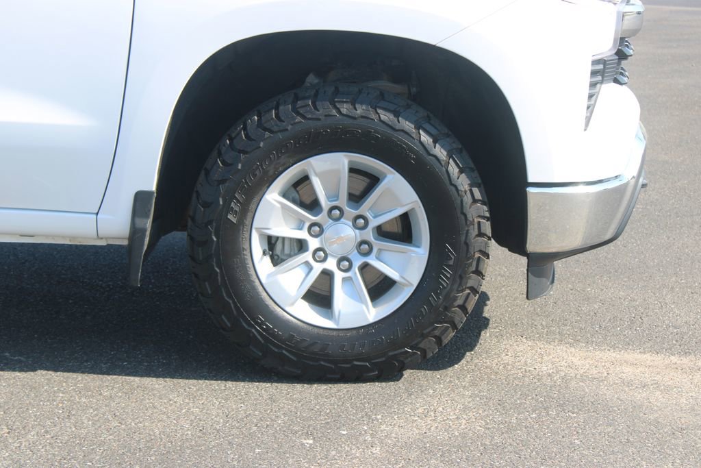 Used 2025 Chevrolet Silverado 1500 LT w/ Work Truck Package image 12