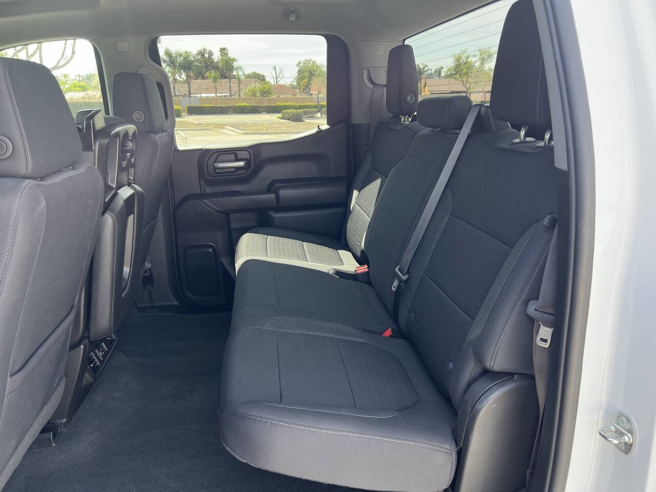 Used 2022 Chevrolet Silverado 1500 LT image 24