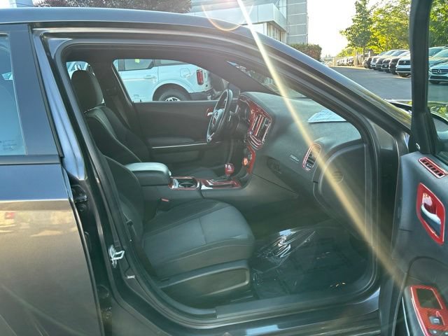 Used 2022 Dodge Charger SXT AWD/4WD image 40