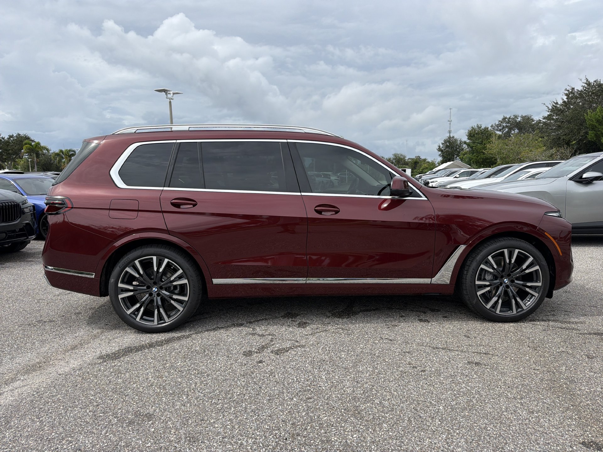 New 2027 BMW X7 xDrive40i AWD/4WD image 3