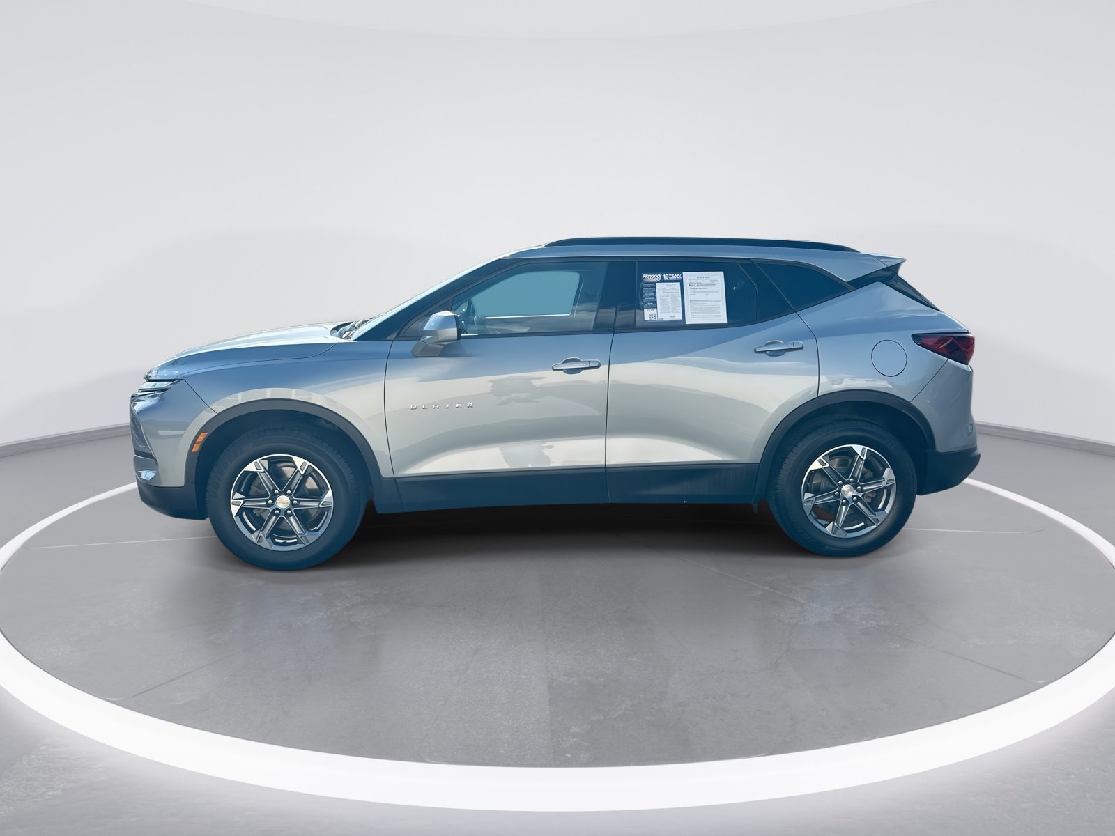 Used 2024 Chevrolet Blazer LT w/ Convenience Package FWD image 6