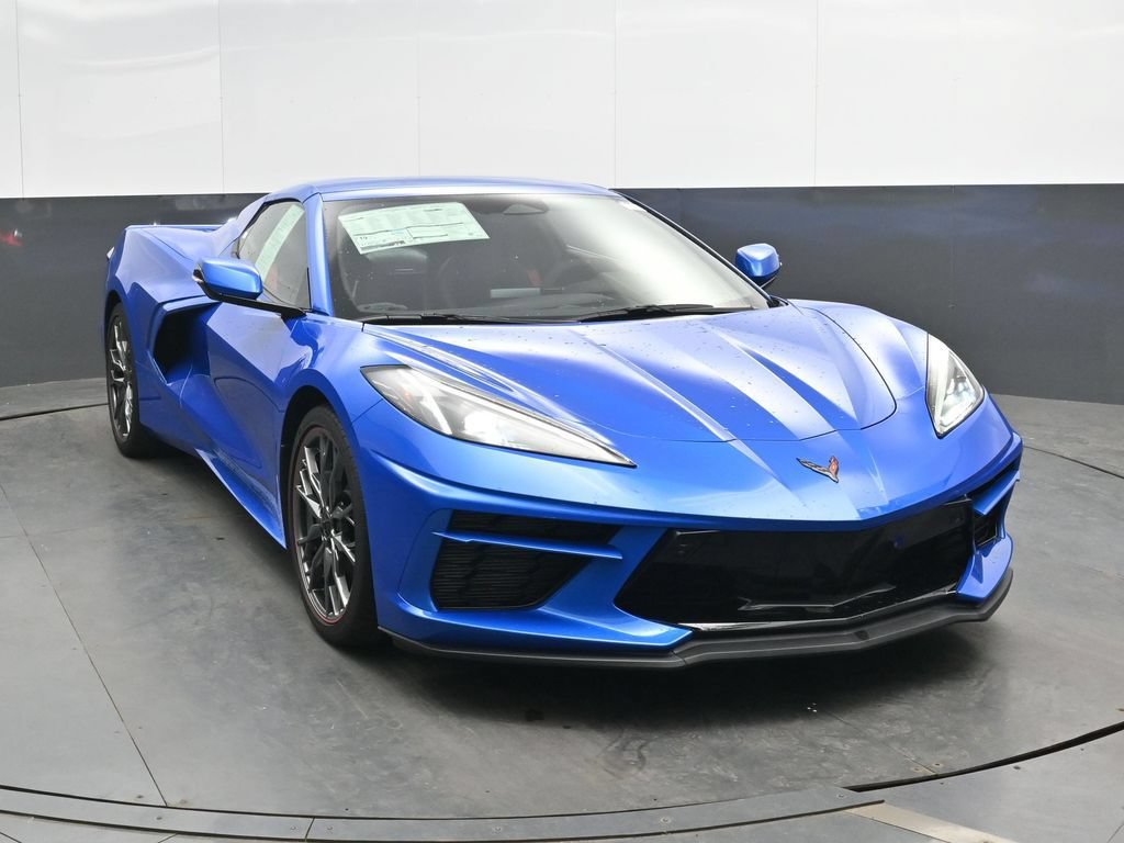 Used 2024 Chevrolet Corvette Stingray Premium Conv w/ Stealth Interior Trim Package RWD image 4