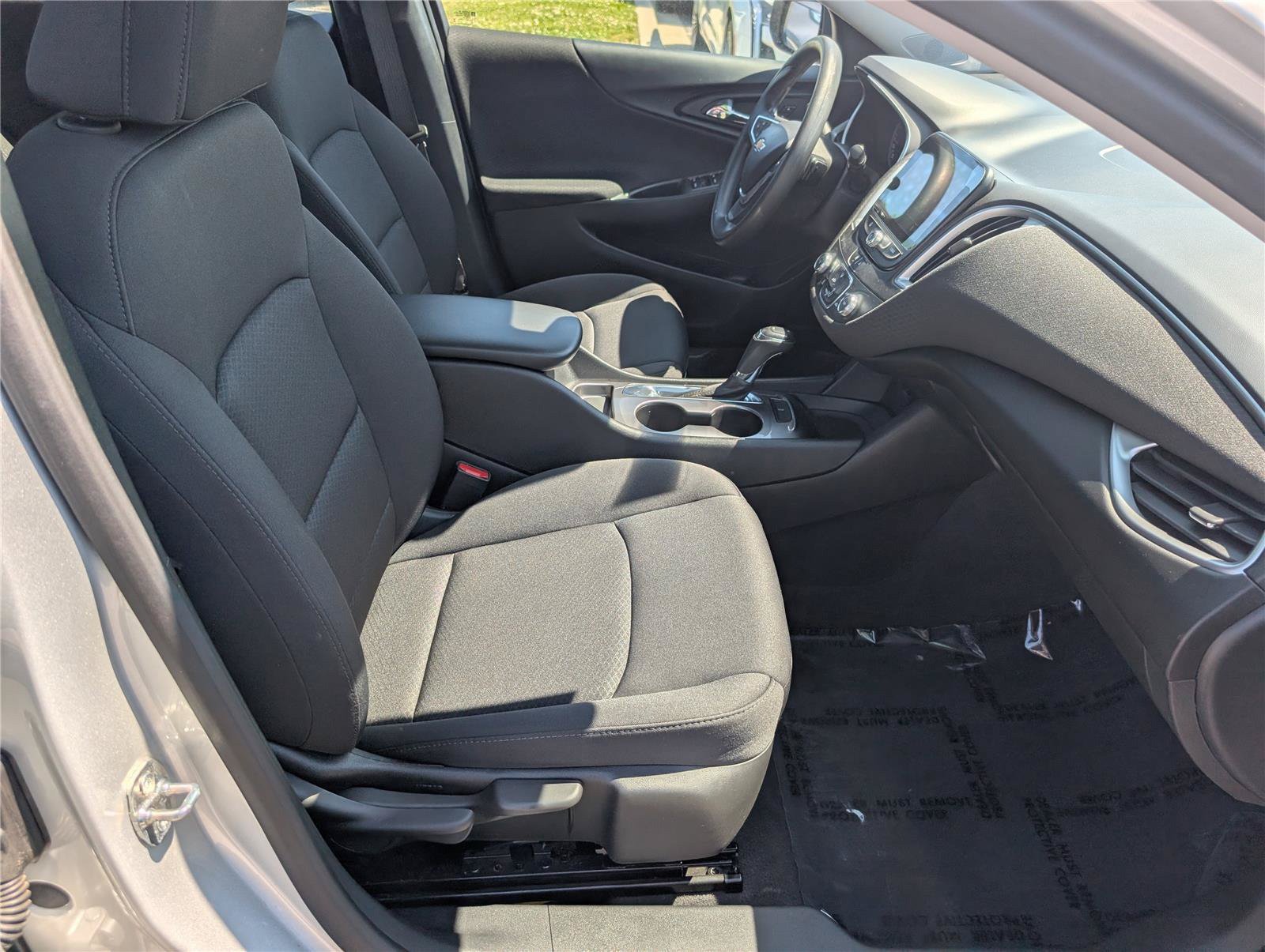 Used 2020 Chevrolet Malibu LS FWD image 10