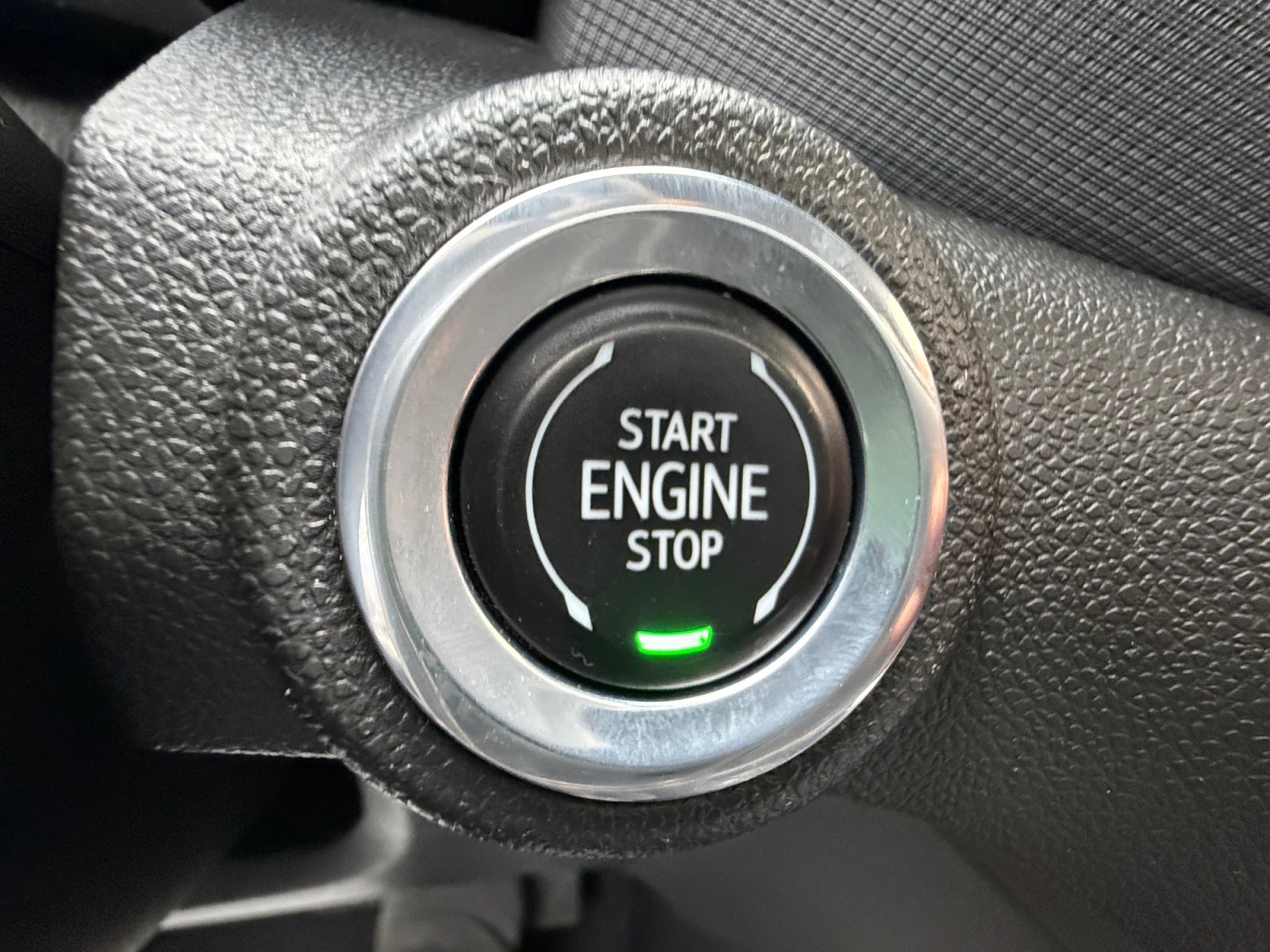 Used 2022 Chevrolet TrailBlazer RS image 30