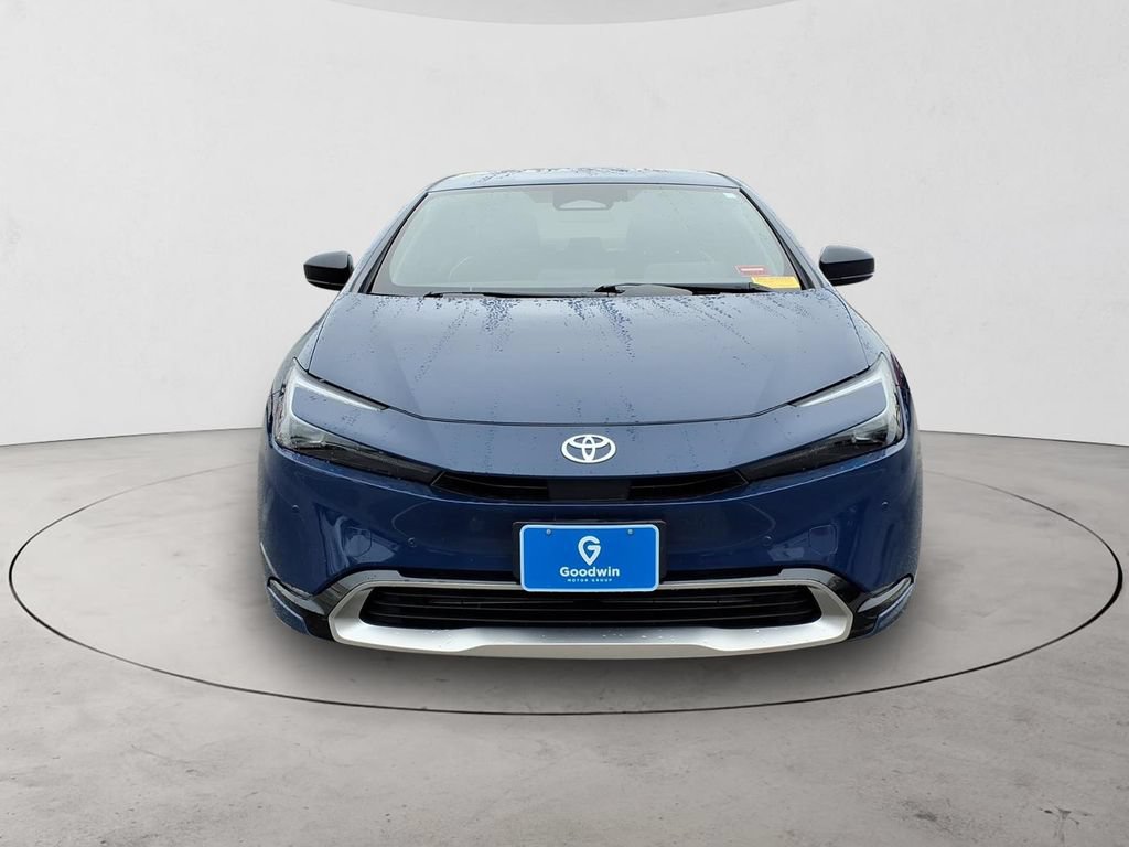 Used 2024 Toyota Prius Prime FWD image 2