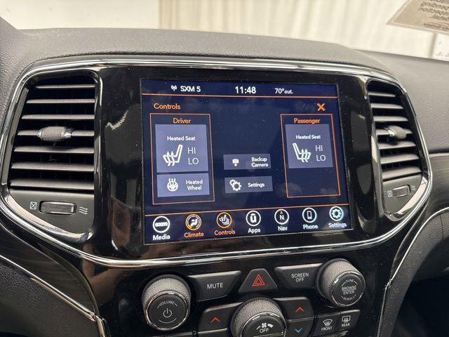 Used 2022 Jeep Grand Cherokee Limited image 23