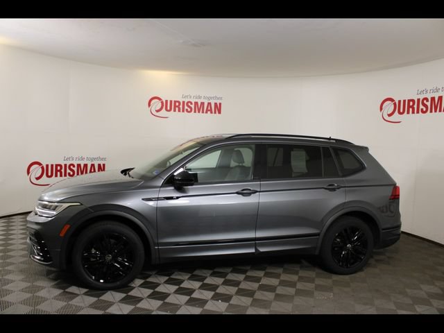 Used 2022 Volkswagen Tiguan SE R-Line AWD/4WD image 4